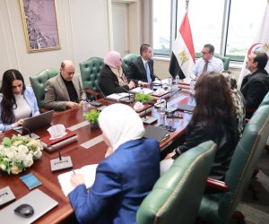 وزير الصحة يتابع مستجدات تكليف دفعة 2023 الطبية