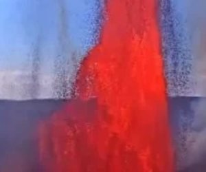 حمم متوهجة وأعمدة دخان كثيفة.. ثوران جديد لبركان كيلويا في هاواي