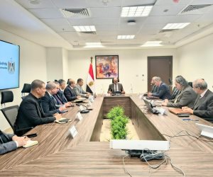 نائب وزير الإسكان يتابع سير العمل بعدد من الملفات الاستراتيجية لقطاع المرافق