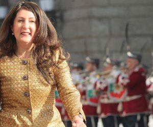 السفيرة الأمريكية لـ"صاحبة السعادة": مصر لها دور محورى لوقف النار بغزة وستلعب دورا فى إعمارها