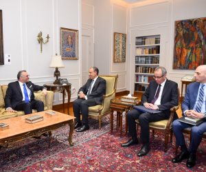 وزير الخارجية يستقبل كبير مستشاري الرئيس الأمريكي للشئون العربية والأفريقية