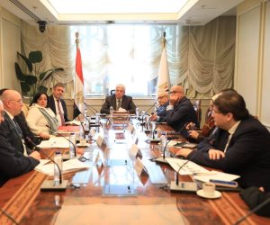 وزير التعليم العالي يبحث سبل تعزيز التعاون مع وفد جامعة إكستر البريطانية