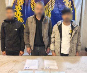 ضبط شخصين بالقاهرة لإكراههما عامل على توقيع إيصالات أمانة لخلافات مالية بينهم