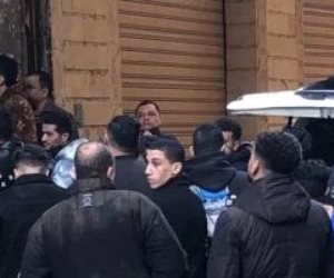 نقل جثمان والدة رضا البحراوى للمسجد وانهيار أسرتها