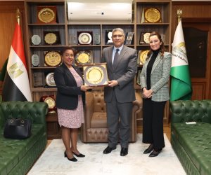 محافظ الجيزة يستقبل سفيرة جمهورية الدومينيكان في مصر لبحث سبل التعاون وتبادل الخبرات