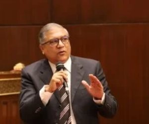 عفت السادات: الرئيس السيسي قدّم نموذجًا لسياسة خارجية رشيدة في دافوس