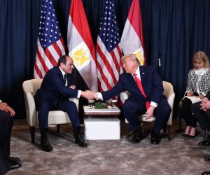 الرئيس السيسى يلتقى نظيره الأمريكى دونالد ترامب على هامش منتدى دافوس 