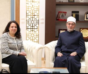 مفتي الجمهورية يستقبل سفيرة مصر لدى مملكة تايلاند