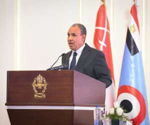 وزير الخارجية يشارك في ندوة تثقيفية بالقوات الجوية