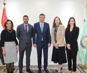 وزير الزراعة يبحث مع ممثلي "كرافت هاينز" توسيع الاستثمارات وتعزيز منظومة الزراعة التعاقدية