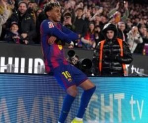 برشلونة يسحق ريال أوفييدو بثلاثية نظيفة وينفرد بالقمة.. فيديو