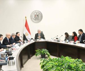 وزير التعليم العالي والسفير الفرنسي يتابعان مستجدات مشروع الحرم الجامعي الجديد للجامعة الفرنسية في مصر