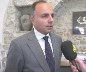 سفير مصر فى رام الله يؤكد لنائب الرئيس الفلسطينى الدعم الكامل للسلطة الوطنية