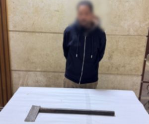 خلافات على الميراث.. ضبط نجل سيدة لاعتدائه عليها أمام منزلها بالغربية