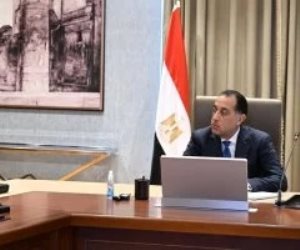 مدبولى يتابع مع رئيس الجهاز المركزى للتنظيم والإدارة عددا من ملفات العمل