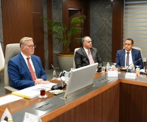 قطاع البترول يكثف الجهود لتوطين صناعة منتج PVC المستخدم في الوثائق المؤمنة