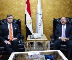 وزير الصناعة والنقل يستقبل نائب وزير الخارجية الأمريكي لبحث تعزيز التعاون المشترك