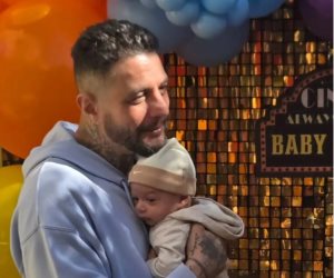 أحمد الفيشاوي يحتفل بسبوع آدم ابن الفنانة الشابة سمية الألفي بنت خاله.. صور