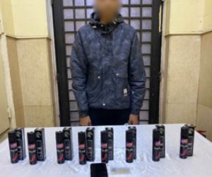 ضبط طالب روج لبيع صواعق كهربائية عبر مواقع التواصل بالقاهرة