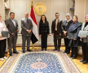 وزيرة التضامن تكرم إدارة الرعاية البديلة لتميزها خلال شهر يناير 