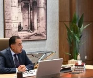 رئيس الوزراء يتابع موقف تنفيذ المشروعات التنموية والخدمية بمحافظة السويس