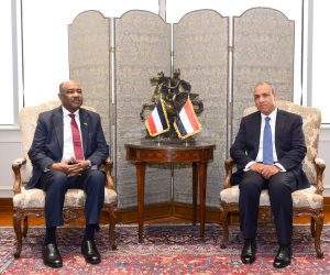 وزير الخارجية يبحث مع نظيره السوداني مستجدات الأوضاع في السودان وسبل دعم جهود التسوية الشاملة