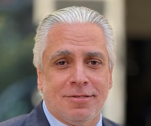 طارق مخلوف: الشركة المتحدة تستعد لتقديم 21 عملًا دراميًا خلال رمضان تناقش قضايا المجتمع