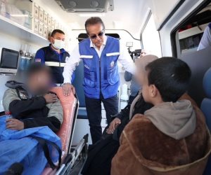 وزير الصحة يتفقد معبر رفح لاستقبال المرضى والمصابين الفلسطينيين القادمين من غزة