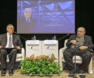 مكتبة الإسكندرية تكرم الدكتور مصطفى الفقي لإهدائه مجموعة كتبه الخاصة