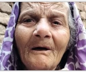 بعد حجز المتهمة .. عرض سيدة مسنة تعرضت للتعدي من قبل ابنتها على لجنة طبية بالشرقية