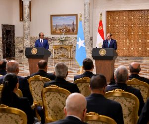 الرئيس السيسى ونظيره الصومالى: تأمين البحر الأحمر وخليج عدن حصرى للدول المشاطئة لهما