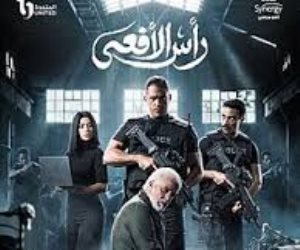 الحلقة الأولى .. أيمن بهجت قمر يشيد بكارولين عزمى فى رأس الأفعى