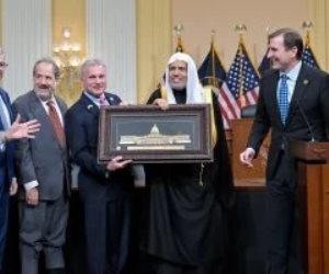 الكونغرس الأمريكي يكرِّم الأمين العام لرابطة العالم الإسلامي تقديرًا لجهود الرابطة في مكافحة الكراهية