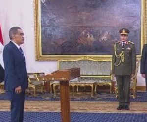ضياء رشوان يؤدى اليمين الدستورية وزيرا للدولة للإعلام أمام الرئيس السيسى