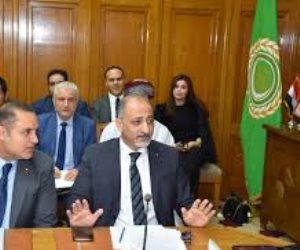 الجامعة العربية تبحث قرار الاحتلال بنقل صلاحيات بلدية الخليل وتحذيرات من تهويد "الحرم الإبراهيمي"