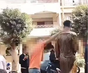 ضبط المتهمين بالتعدي على شاب وإجباره على ارتداء ملابس نسائية ببنها