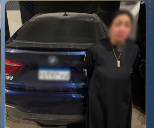 ضبط المتهمة بدهس عامل عقب فرارها بمسروقات من داخل محل حلويات بالقاهرة 