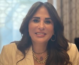 وزيرة الإسكان تصدر توجيهات لرؤساء المدن بمنع الظواهر العشوائية وتنظيم مواقف الميكروباصات