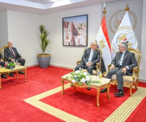 النائب العام يجري زيارة لوزير العدل لتهنئته بتولي منصبه الجديد (صور)