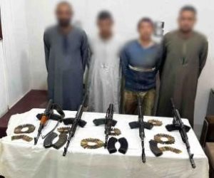مصرع عنصر جنائي شديد الخطورة.. وضبط 4 أخرين فى تبادل إطلاق النيران مع قوات الشرطة بأسيوط