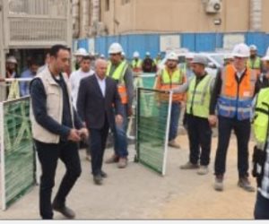 هبوط أرضي قرب محطة مترو الملك الصالح.. ووزير النقل يتفقد الموقع ويوجه بإجراءات عاجلة