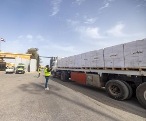 استعدادًا لرمضان.. صندوق تحيا مصر وبيت الزكاة والصدقات يعلنان دخول 780 طن من المواد الغذائية إلى قطاع غزة ضمن القافلة الإنسانية الشاملة