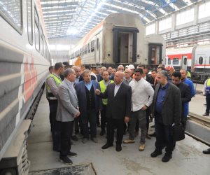  وزير النقل يتفقد ورش أبو غاطس والفرز مؤكدا على الاهتمام بالأمن والسلامة 