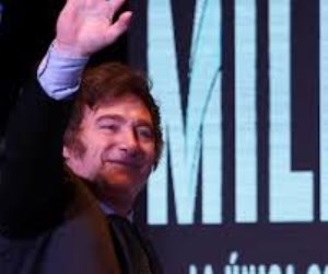 الأرجنتين: إضراب عام يتسبب فى إلغاء 255 رحلة جوية وشلل فى وسائل النقل  