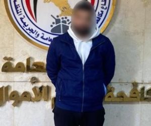 ضبط أحد الأشخاص بالقاهرة لقيامه بالنصب والإحتيال على المواطنين والاستيلاء على أموالهم