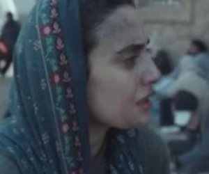 تنتظر جنينها وذهبت للمستشفى مشيا.. ظهور مميز لسارة يوسف فى صحاب الأرض