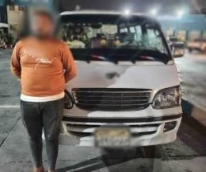 كشف ملابسات قيام قائد سيارة "ميكروباص" بطلب تعريفة ركوب أزيد من المقرر