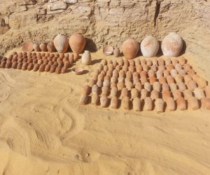 الكشف عن مجموعة من المقابر الصخرية بقبة الهواء بأسوان