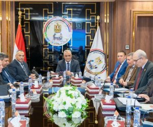 وزير الدولة للإنتاج الحربي يتابع الموقف التنفيذي لمشروعات المبادرة الرئاسية "حياة كريمة"