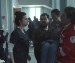 دراما رمضان 2026 .. في " صحاب الأرض " كيرا يغنم تستقبل زوجها بين مصابي غارة على مدرسة الأونروا 